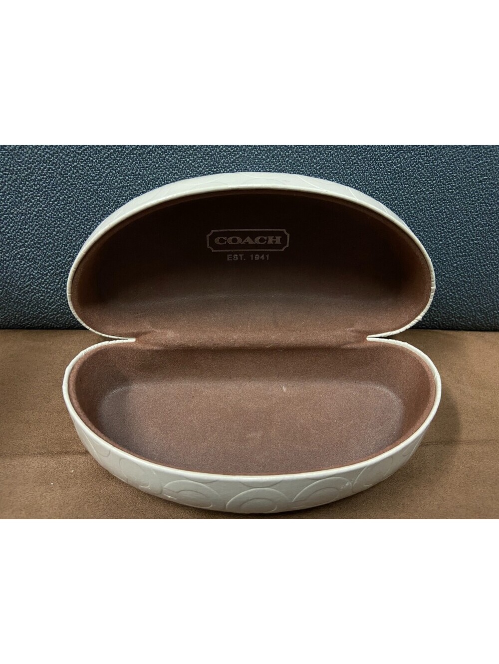 Coach Signature Monogram Off-White Hard Clamshell Glasses Sunglasses Case